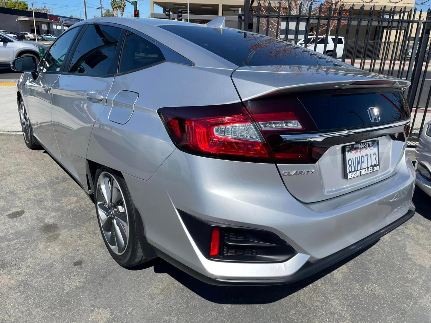 2021 SILVER /BLACK Honda Clarity Plug-In Hybrid (JHMZC5F14MC) with an 1.5L L4 DOHC 16V HYBRID engine, CVT transmission, located at 744 E Miner Ave, Stockton, CA, 95202, (209) 944-5770, 37.956863, -121.282082 - PLUS TAXES AND FEES - Photo#10